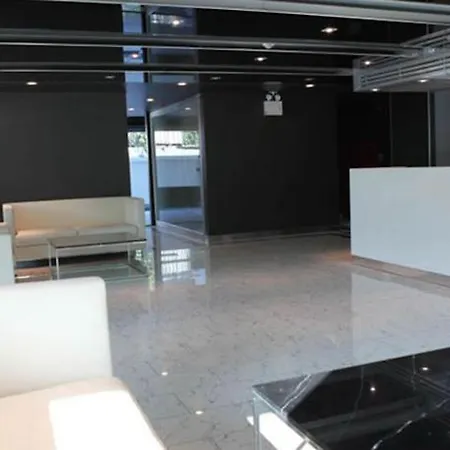 Park Royal-3 By Capital Apartment *