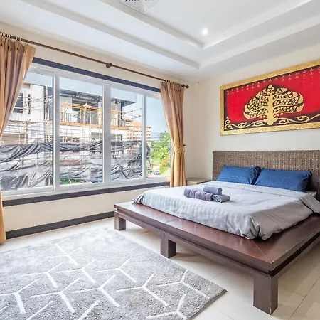 Chang's Poolside Villa: Beachside Retreat In Ba Ti Ja Villa