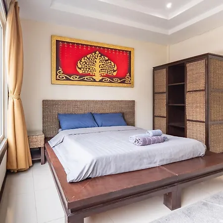 Chang's Poolside Villa: Beachside Retreat In Ba Ti Ja * Pattaya