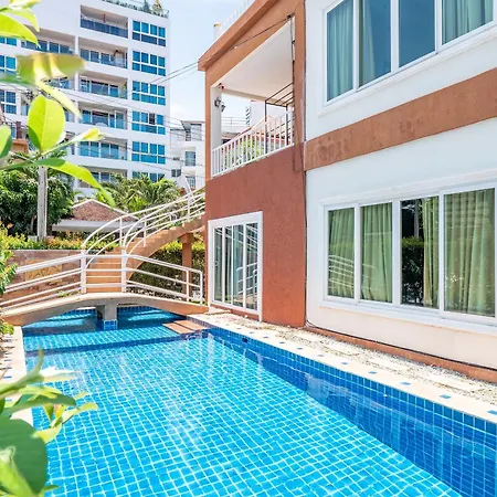 Chang's Poolside Villa: Beachside Retreat In Ba Ti Ja *