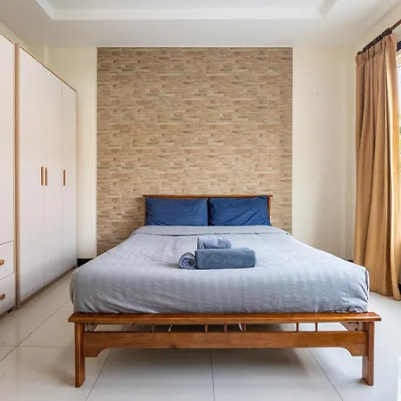 Chang's Poolside Villa: Beachside Retreat In Ba Ti Ja Villa