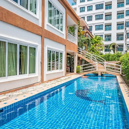 Chang's Poolside Villa: Beachside Retreat In Ba Ti Ja Villa