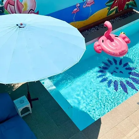 Palm Spring 精品四卧泳池别墅