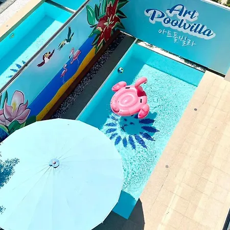 Villa Palm Spring 精品四卧泳池别墅 *
