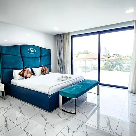 Palm Spring 精品四卧泳池别墅 Villa *