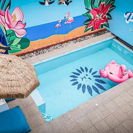 Palm Spring 精品四卧泳池别墅
