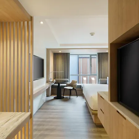 Courtyard By Marriott North Hotel 5*