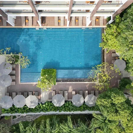 Hotel Woodlands
