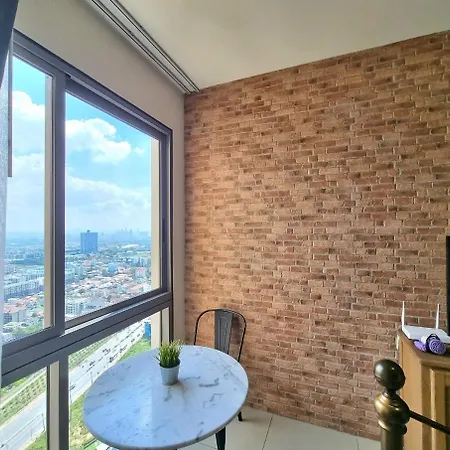 Unixx Near Walking Street Pattaya