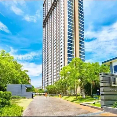 Unixx Seaview Pattaya