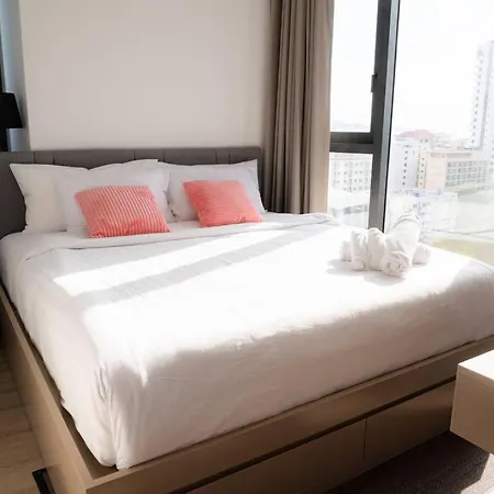 Edge Central 2 Bedroom Sea View Apartment Pattaya