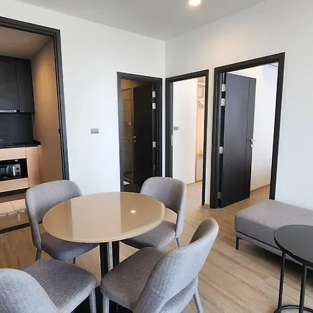 Edge Central 2 Bedroom Sea View Apartment *