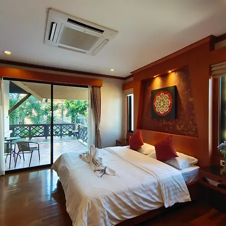 Villa Baan Natcha Pool Center
