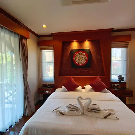 Baan Natcha Pool Center *