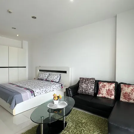 Viewtalay Beachfront By Nd อพาร์ทเม้น Pattaya
