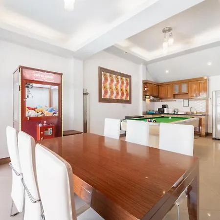 The Terrace Pratumnak Pool Villa Pattaya