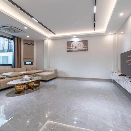 Rk1芭提雅市中心全新豪华装修独栋泳池别墅 Villa Pattaya