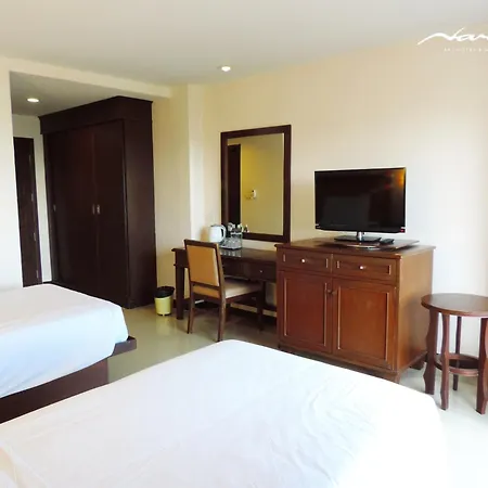 โรงแรม นริส อาร์ท โฮเทล 3*