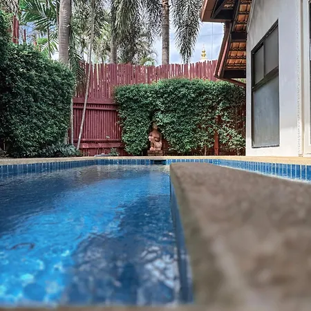 Raya Private Pool โรงแรม