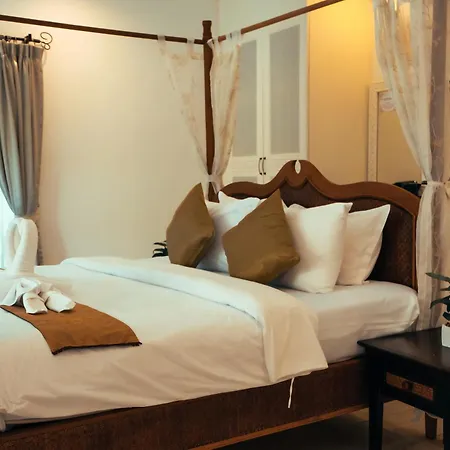 Raya Private Pool โรงแรม