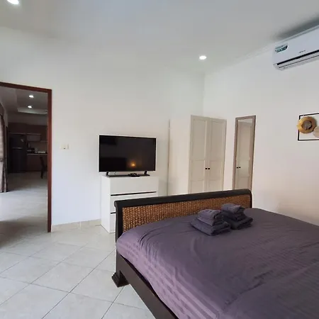 Majestic 2bedroom Poolvilla51, Gate Villa Pattaya