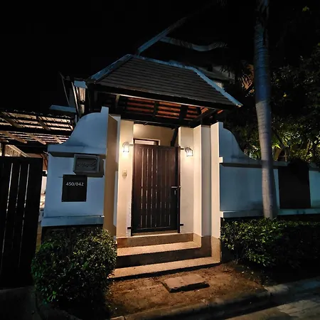 Baan Natcha Pool Center Villa
