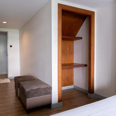 Hotel Wong Amat House 2*