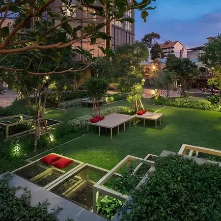 Edge Oasis Apartment *