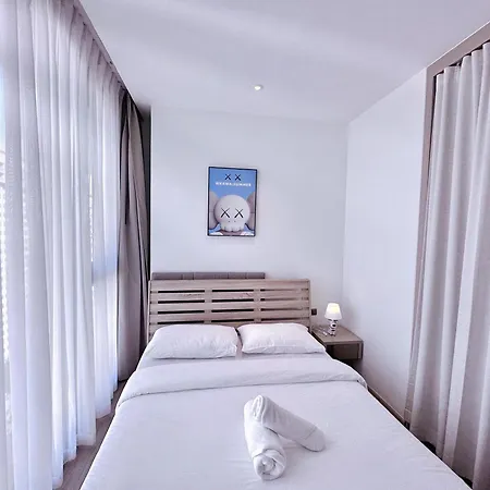 อพาร์ทเม้น Edge Sea View *