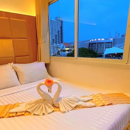 โรงแรม เดอะพรีวี่