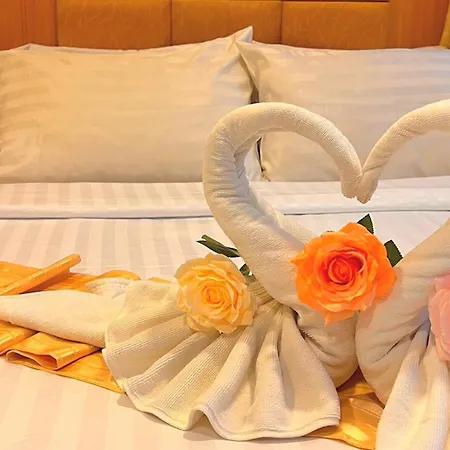 เดอะพรีวี่ โรงแรม