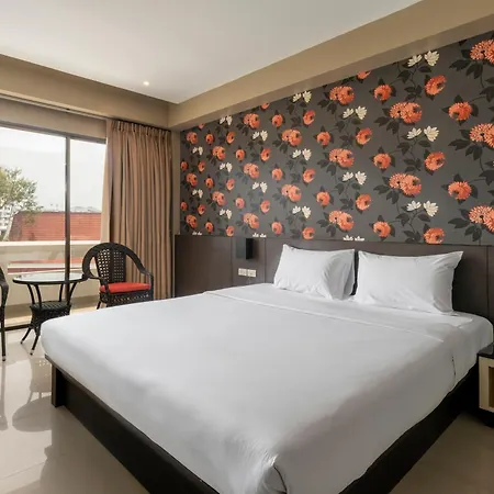 Welcome Plaza Hotel