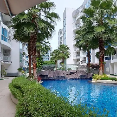 Grand Avenue - Pool-view Suite, 55sqm Pattaya