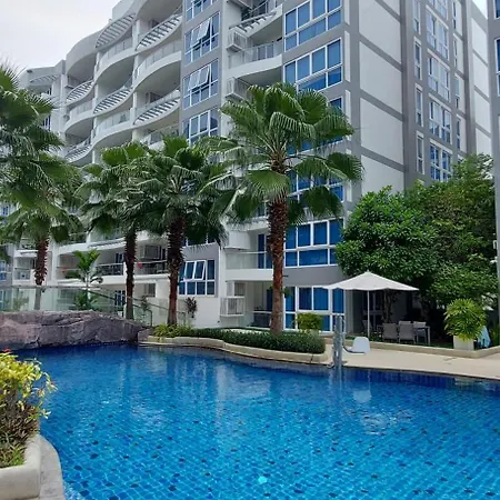 Apartment Grand Avenue - Pool-view Suite, 55sqm