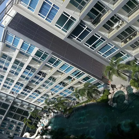 อพาร์ทเม้น Centara Avenue 2 Bedrooms Pool View Pattaya
