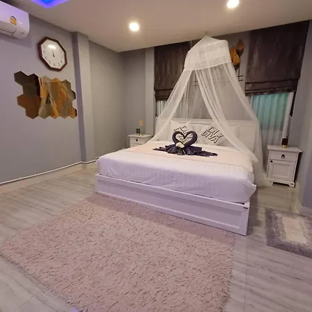 Villa Ratsamee Poolvilla P *