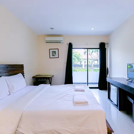 Deeden โรงแรม Pattaya
