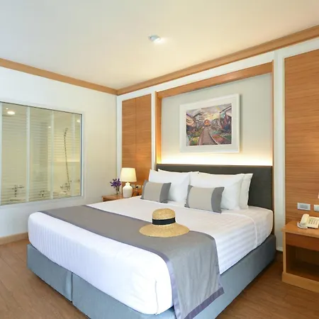 เดอะเบเวอร์ลีโฮเทลพัทยา โรงแรม Pattaya