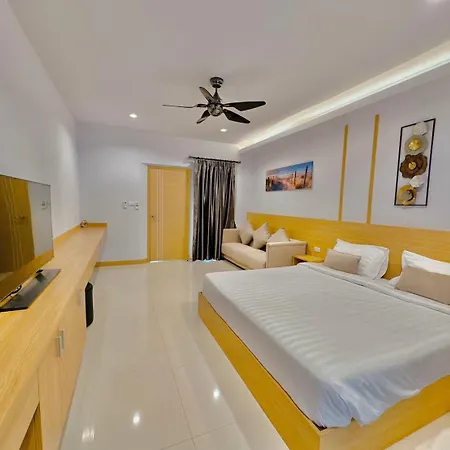 Tagvilla Lagoon Pool In 8 Bedroom Villa *