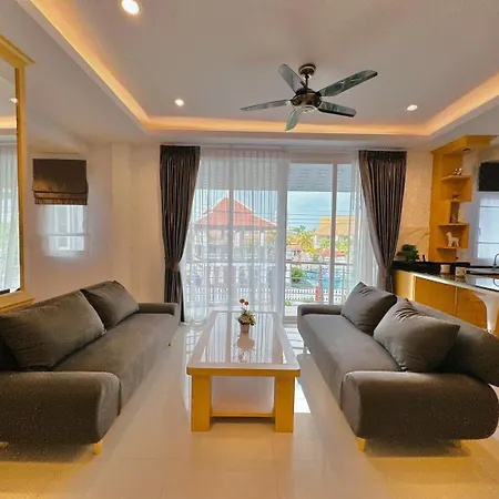 Tagvilla Lagoon Pool In 8 Bedroom