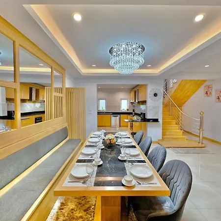 Tagvilla Lagoon Pool In 8 Bedroom * Pattaya
