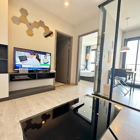The Base By Wwc อพาร์ตโฮเทล Pattaya