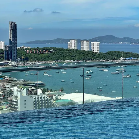 The Base By Wwc อพาร์ตโฮเทล Pattaya
