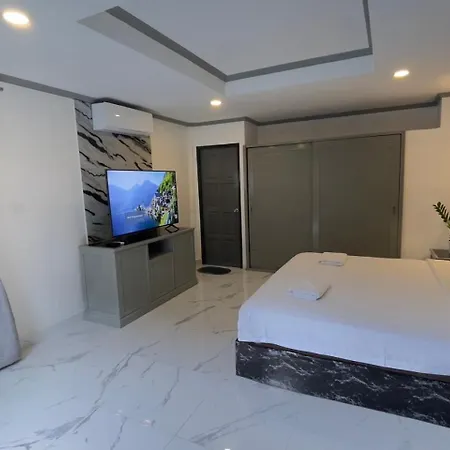 Del Max Apartment