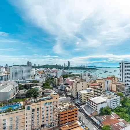 The Edge Seaview Apartment