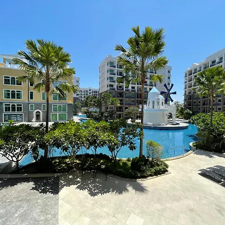 Exclusive Arcadia - Amazing Pools & Gardens, Gym, Sauna, Waterfalls, Jacuzzi, Fast Internet อพาร์ทเม้น Pattaya