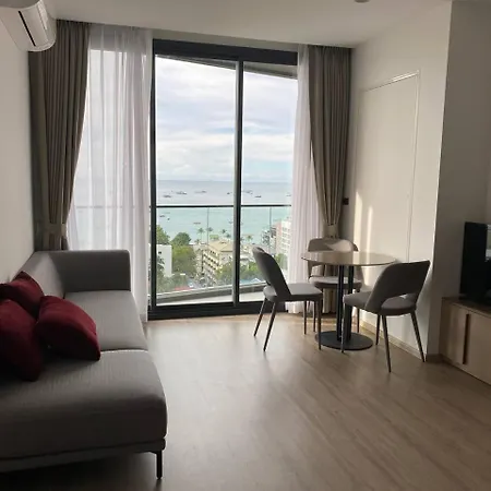 Edge Apartment