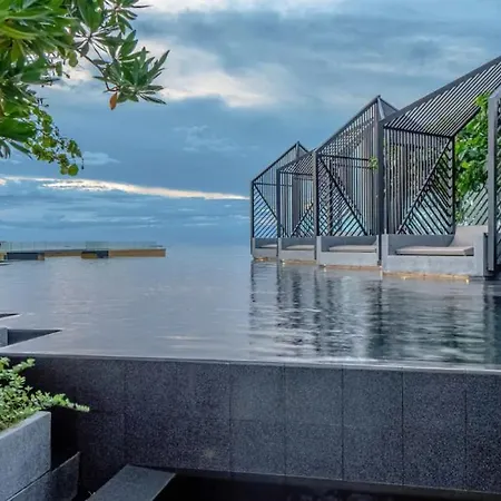 Apartment The Edge Seaview Pattaya