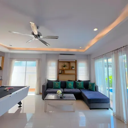 Rosewood Pool 6 4* Pattaya