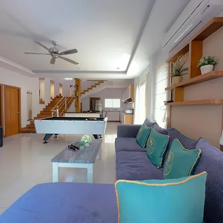 Rosewood Pool 6 Hotel 4*